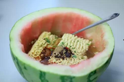 泡泡吃瓜官网首页,揭秘热门话题，畅享轻松娱乐时光